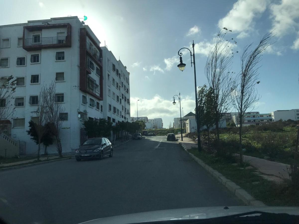 Appartement Familial Pres D Aeroport Tanger Exteriör bild
